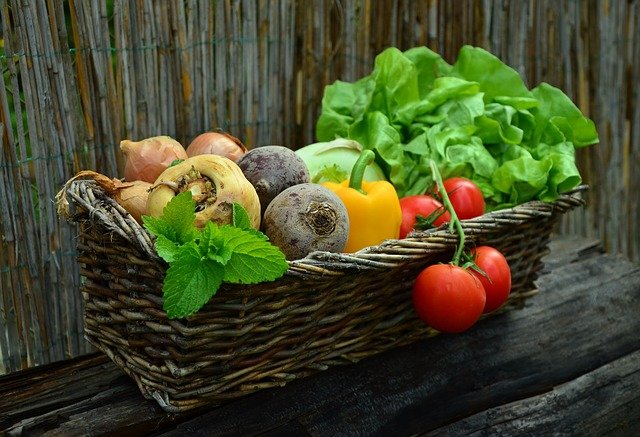 Sezonowe warzywa – co warto jeść latem?